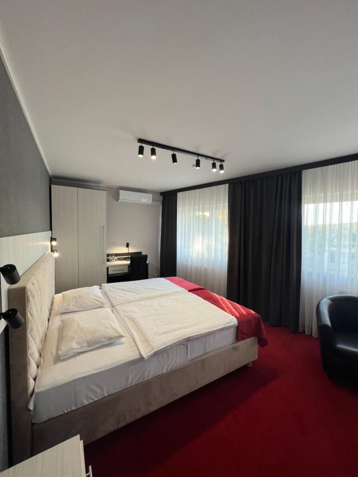 Hotel Olimp Прудник Екстериор снимка