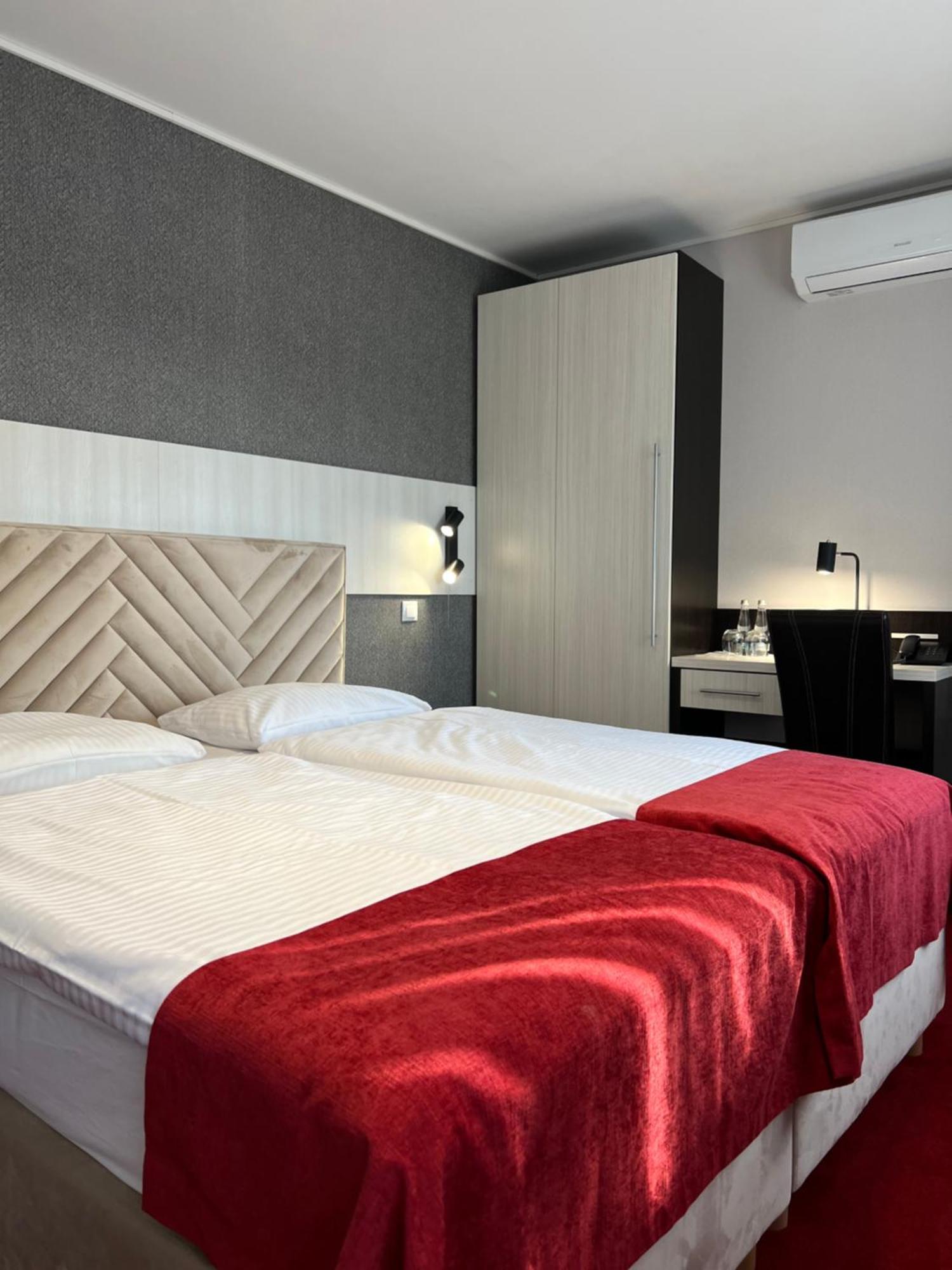 Hotel Olimp Прудник Екстериор снимка